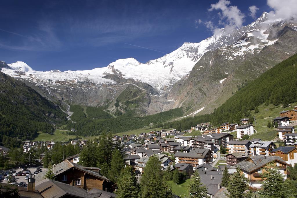 Hotel The Larix Ski-In Ski-Out Saas-Fee Exterior foto